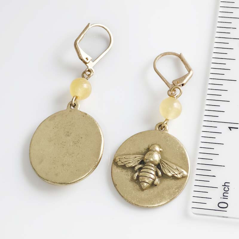 New Cabi Boho Bee Round Tag Drop Earrings Retro Women Party Vacation Jewelry