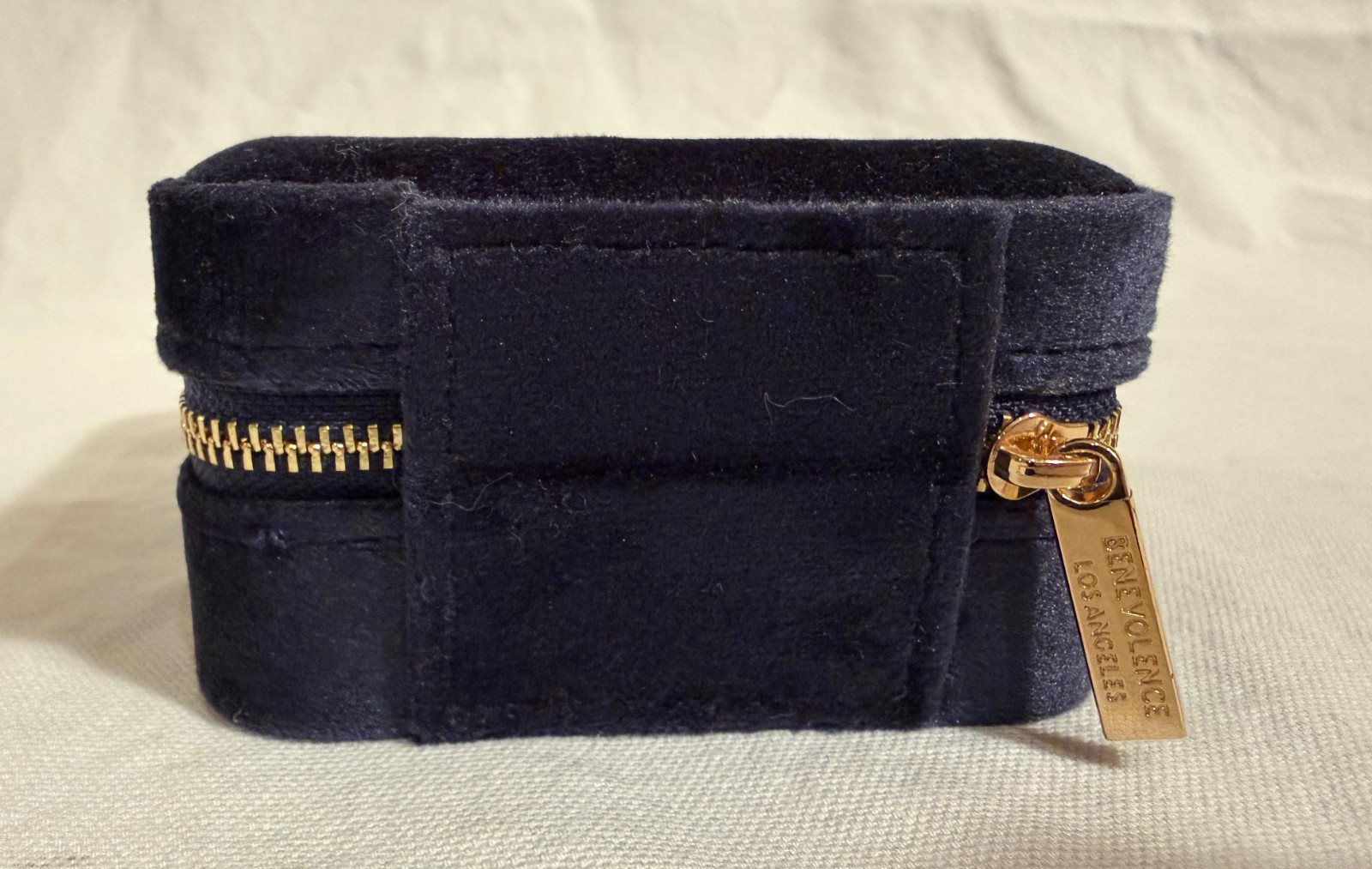 Benevolence LA Travel Jewelry Organizer Velvet Zip Case Ring Storage Blue