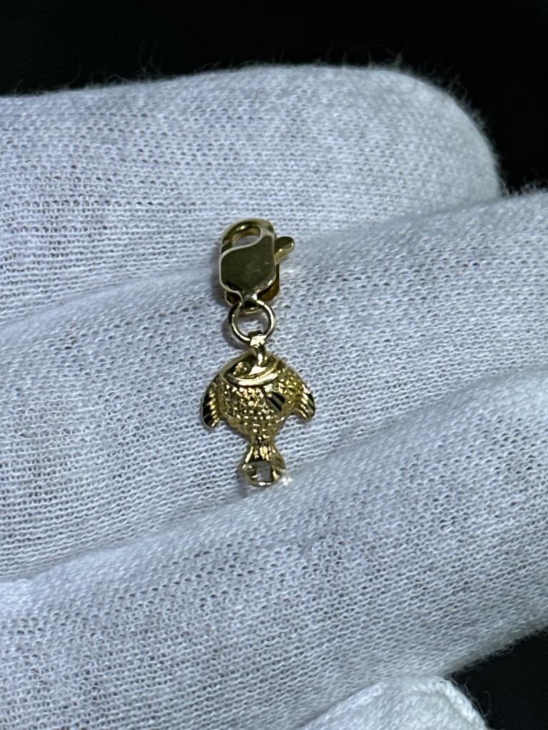 14k Yellow Gold Diamond Cut Design Fish Dangle Charm Pendant With Lobster Lock