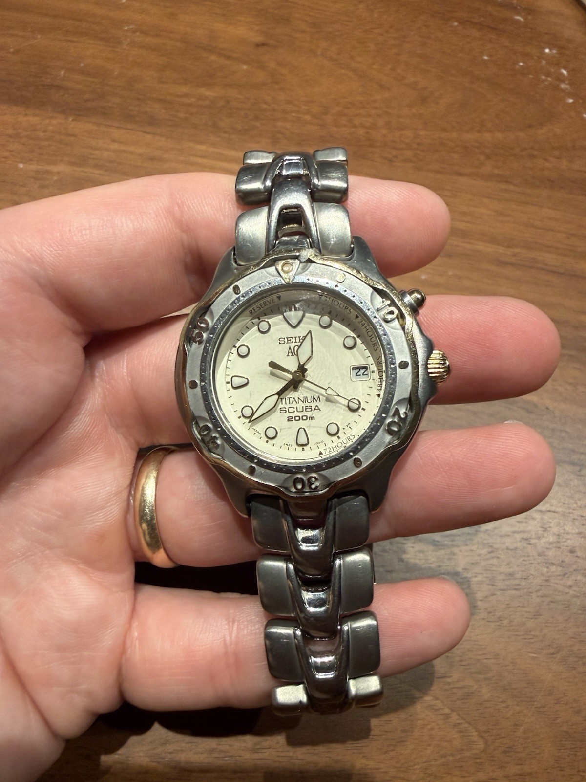 Seiko AGS Scuba Quartz Titanium Sports Watch
