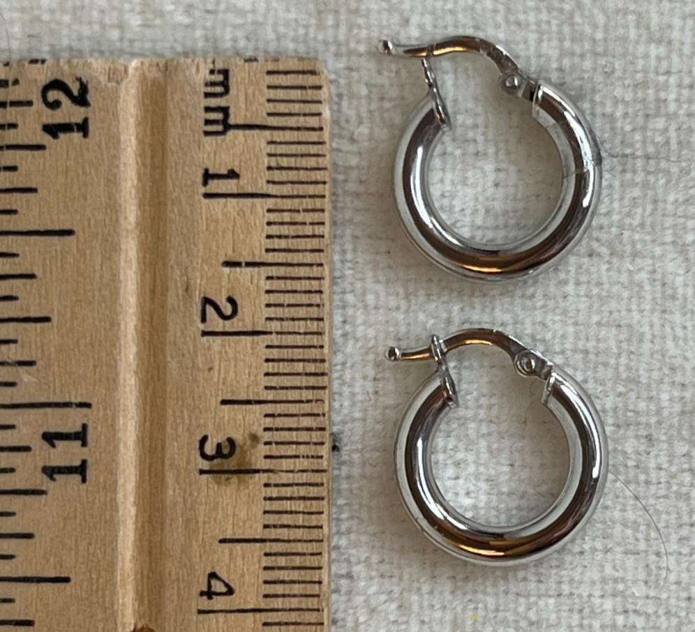 14K white Gold Classic Polished 14mm round tube hoop earrings