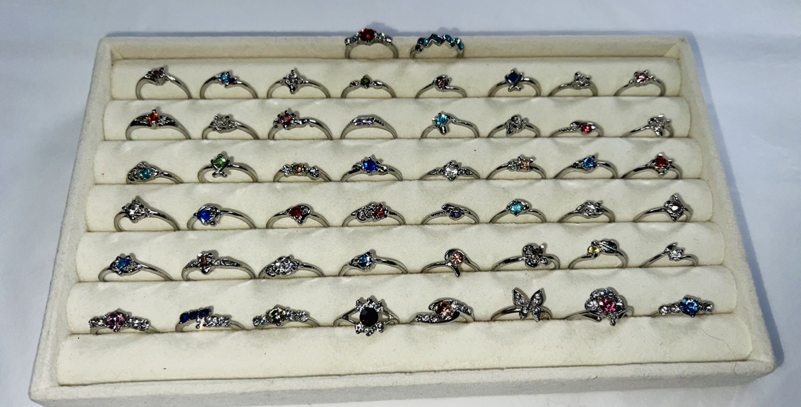 Bundle Of 50 Lovely Silver Coloured Rhinestone RINGS Single & Multiple Gem Stone