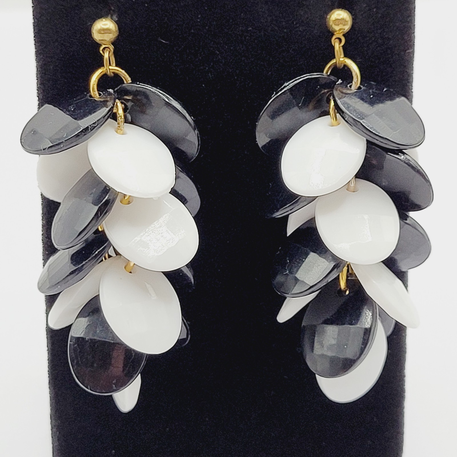 Black and White Flat Faceted Disc Dangle Long Cha Cha Style Vtg Pierced Earrings