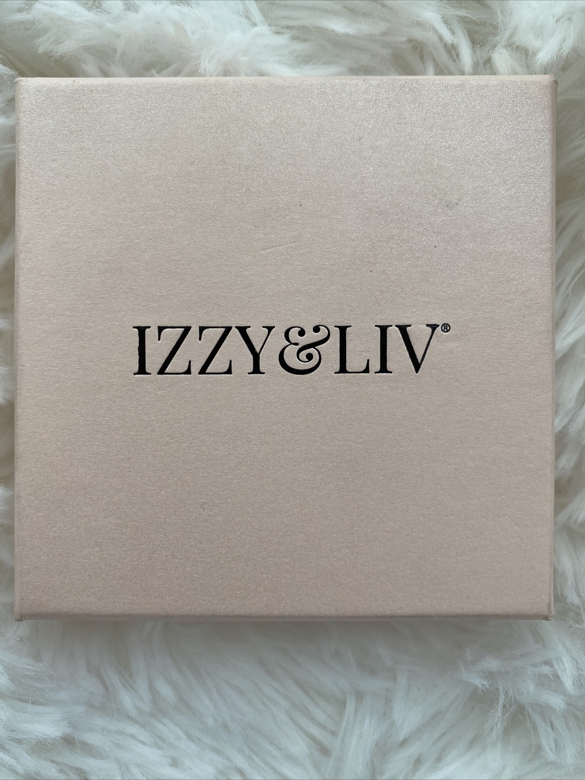 Izzy & Liv Queen Gold Plated Adjustable Charm Bracelet