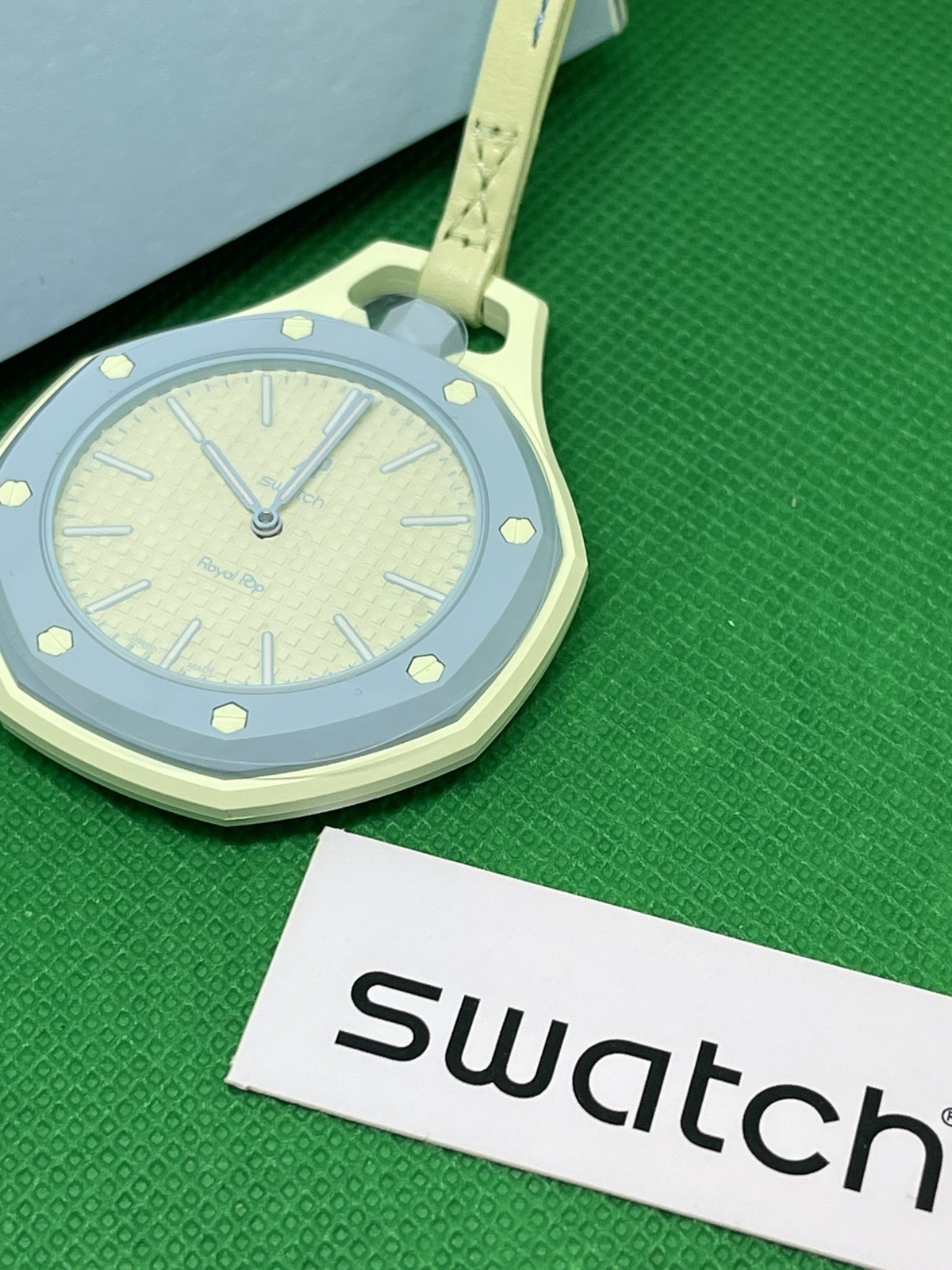 Brand New AP x Swatch BLAUE ACHT Comes w/ Green Band, Card & Box RARE Unworn US
