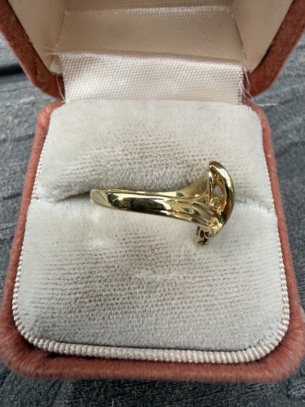 Vintage 14k Yellow Gold Channel Diamond And Marquise Sapphire Bypass Ring Sz4.5