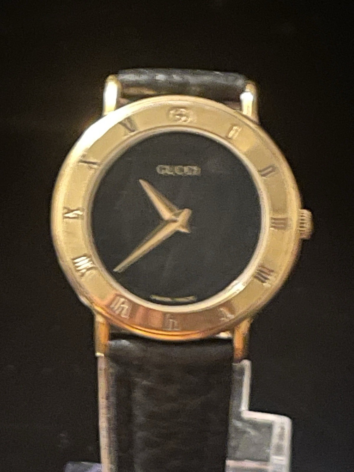 Gucci 3000L Swiss Made Quartz Womens Watch Black Dial Gold-Plated Leather 25.5mm