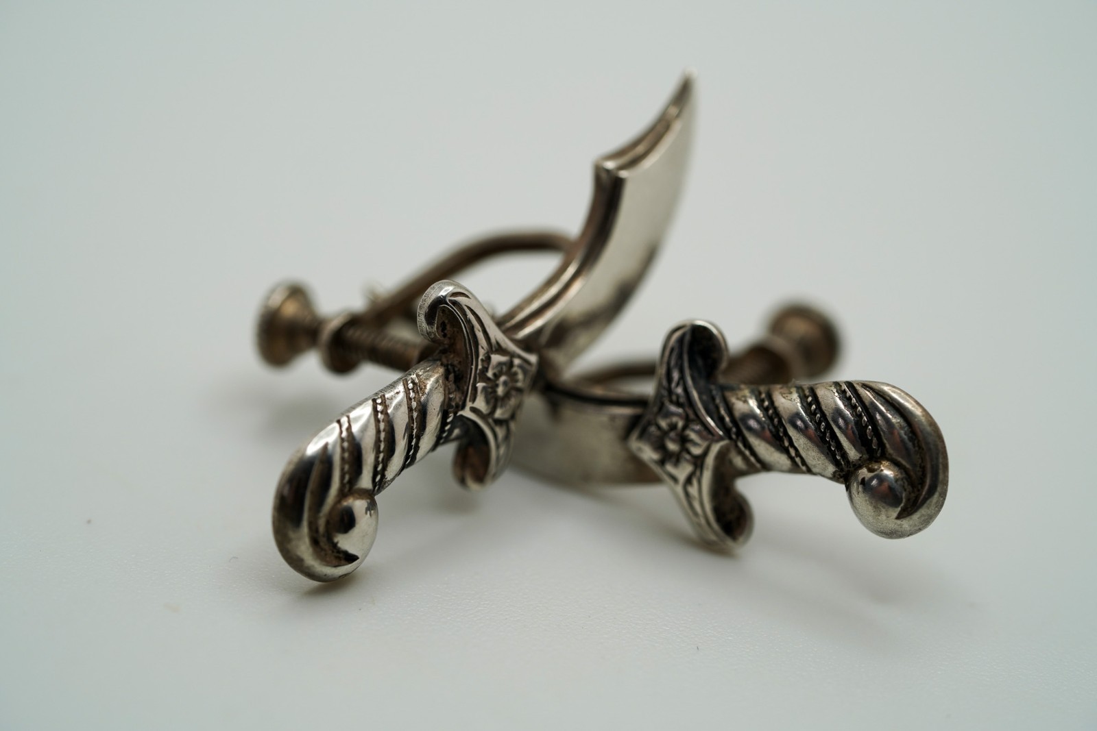 Antique Sterling Silver Dagger Sword Screw Back Earrings 3cm JB36