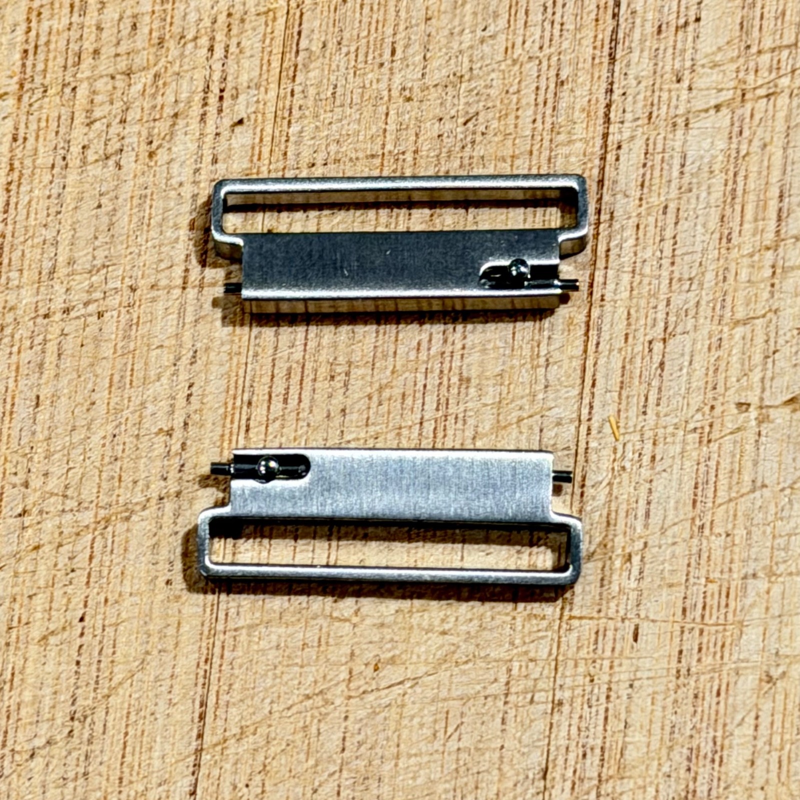 20mm to 22mm Stainless Steel Watch Band Connectors Converters, Strap Adapters