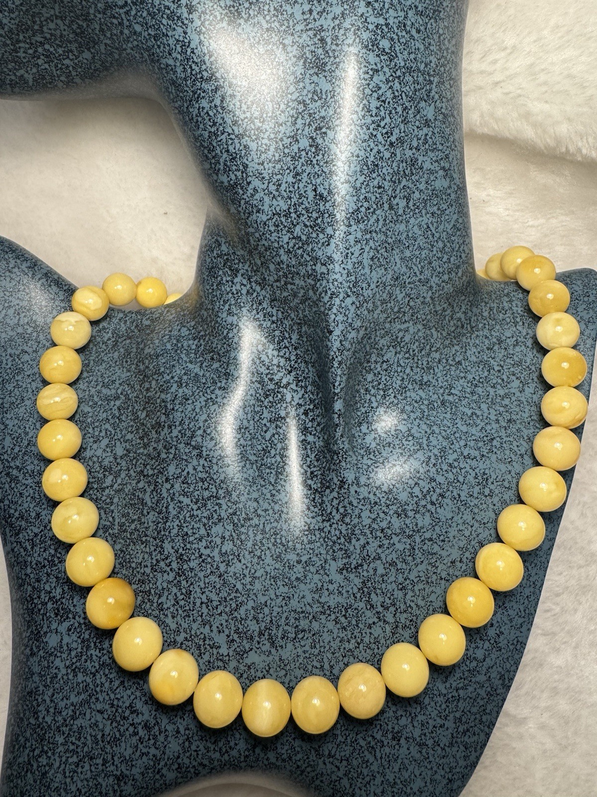 Genuine Baltic Amber Necklace-Polished Round Bead 10.1-10.9mm 53cm 32.16g