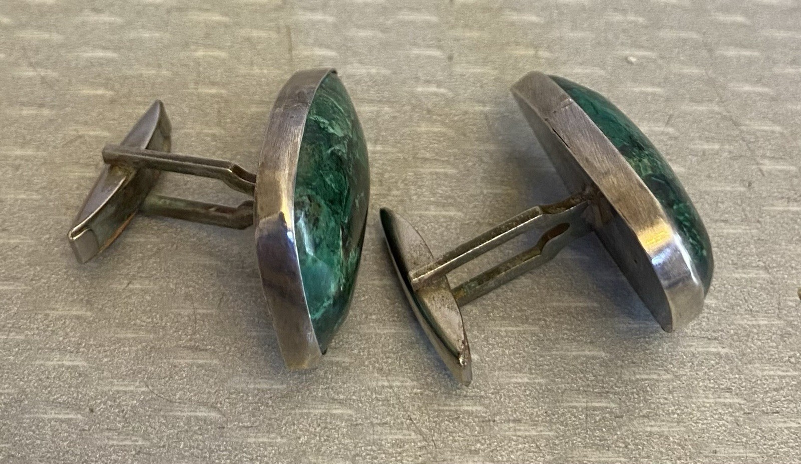Vintage Israel 930 Silver Malachite Cufflinks Chunky Natural Green Stone