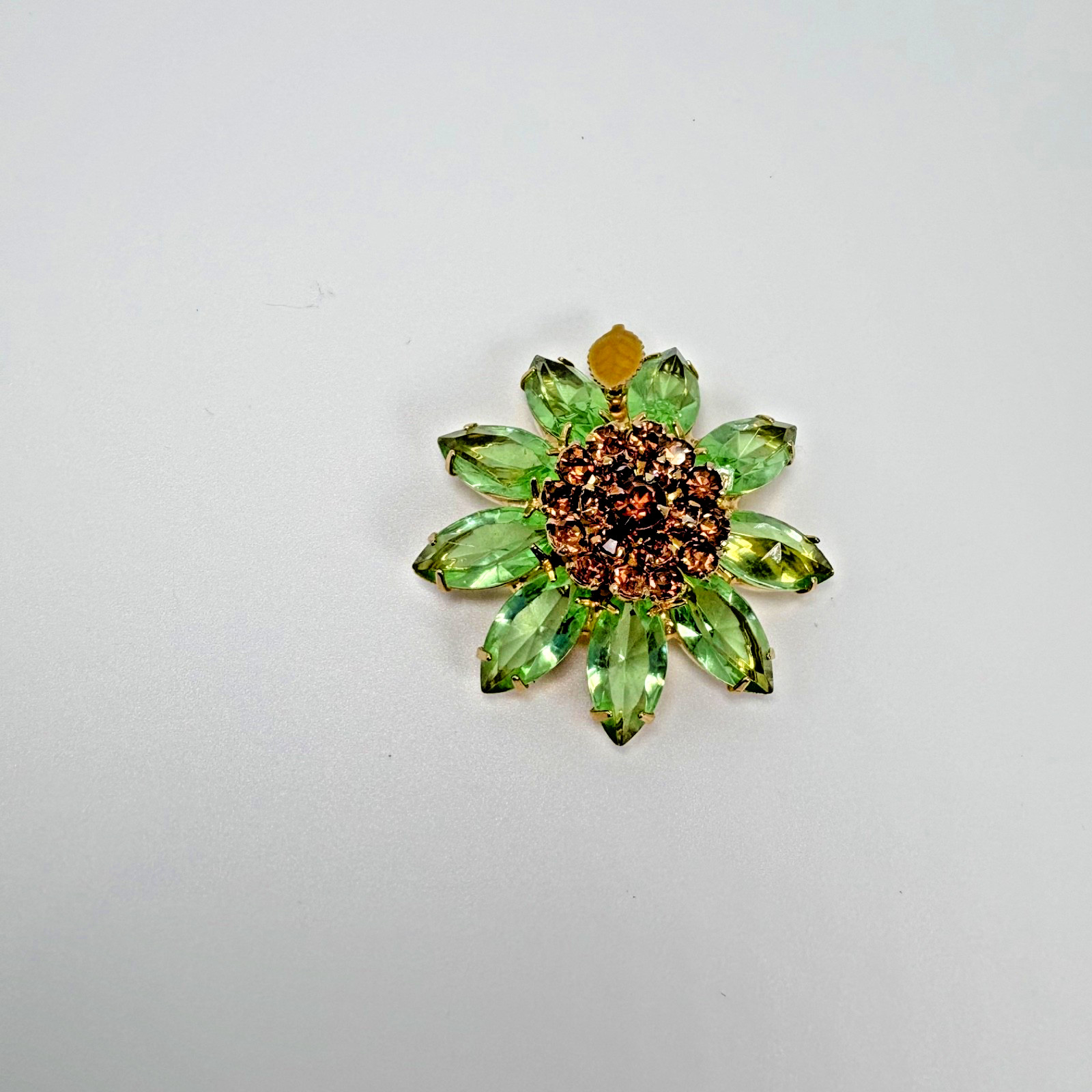 Vtg Rare D&E Julianna Gold Plated Green Rhinestone Enamel Flower Pendant Leaf