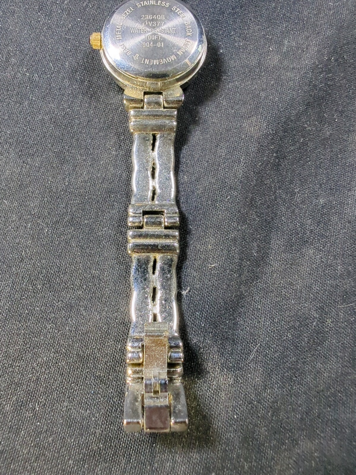GVii Gold & SILVER womens watch Water Resistance Needs battery V377 2364QB