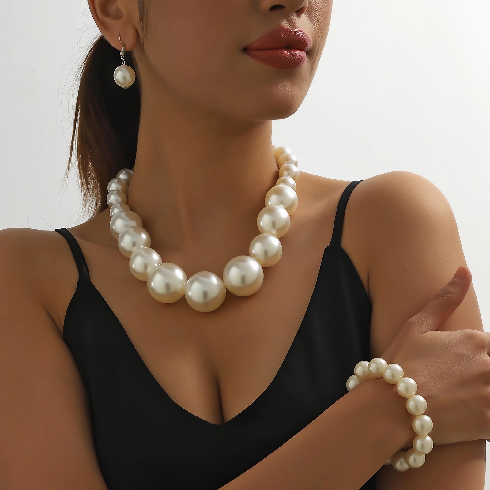 Faux Pearl Choker Necklaces for Women Big Necklace Chunky A-pearl