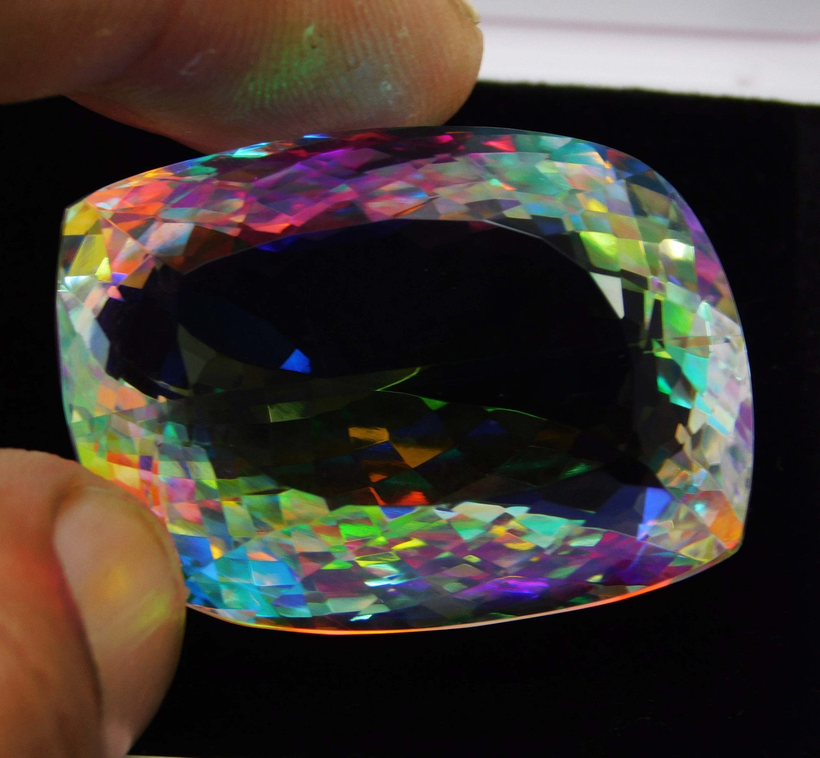Flawless Natural Mystic Quartz 97.70 Ct Certified Rainbow Fancy Loose Gemstone
