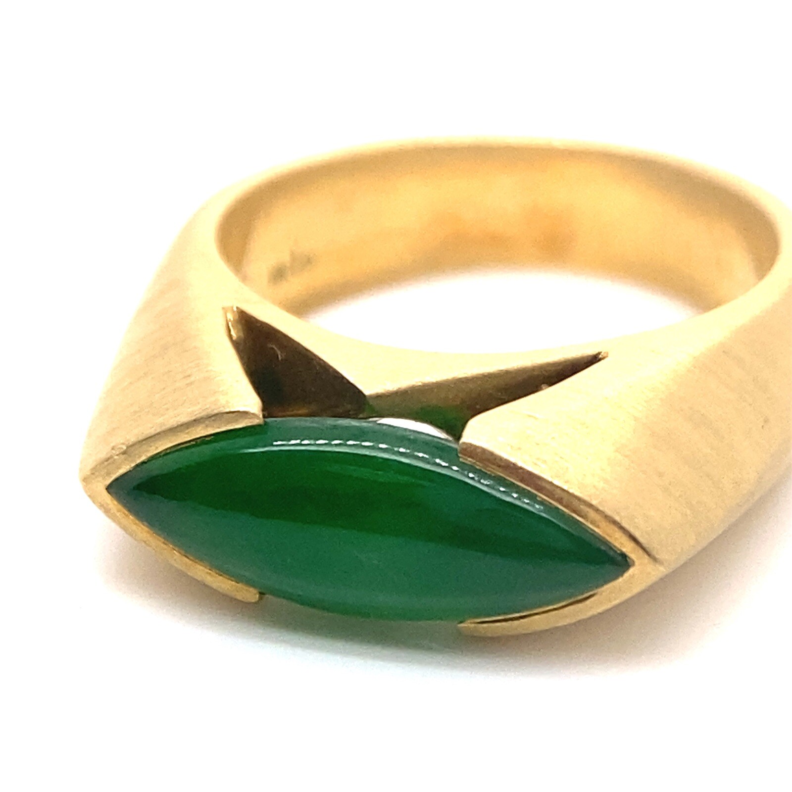 Fei Cui Green Jadeite Jade type A w/ GIA Report Marquise in 18ky Ring size 7.25