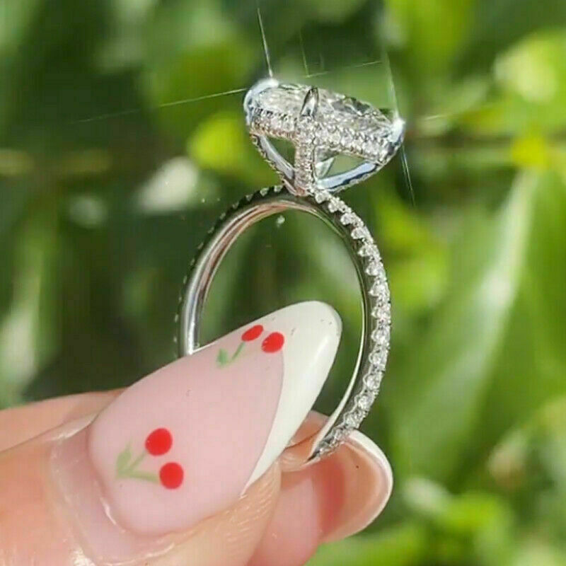 2.56 TCW Oval Cut VVS1 Moissanite Fine Engagement Ring In 14k White Gold Plated