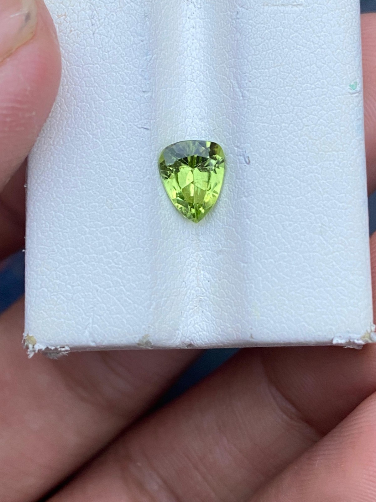 0.95Ct Natural cut peridot pear shape loose Gemstone From Pakistan