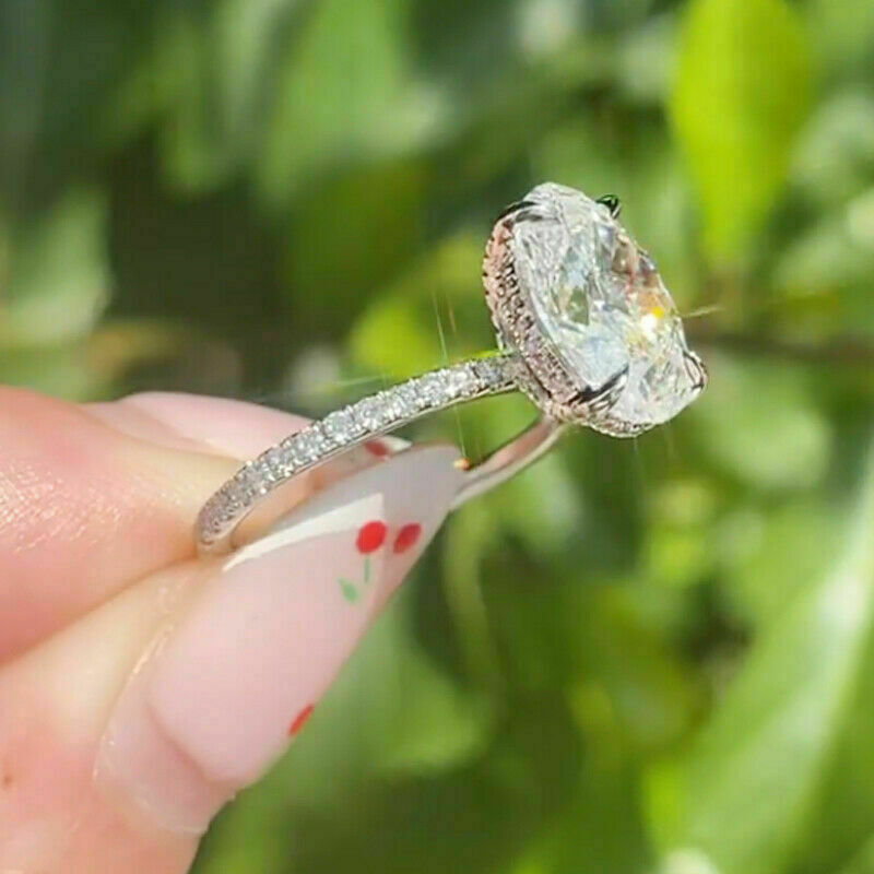 2.56 TCW Oval Cut VVS1 Moissanite Fine Engagement Ring In 14k White Gold Plated