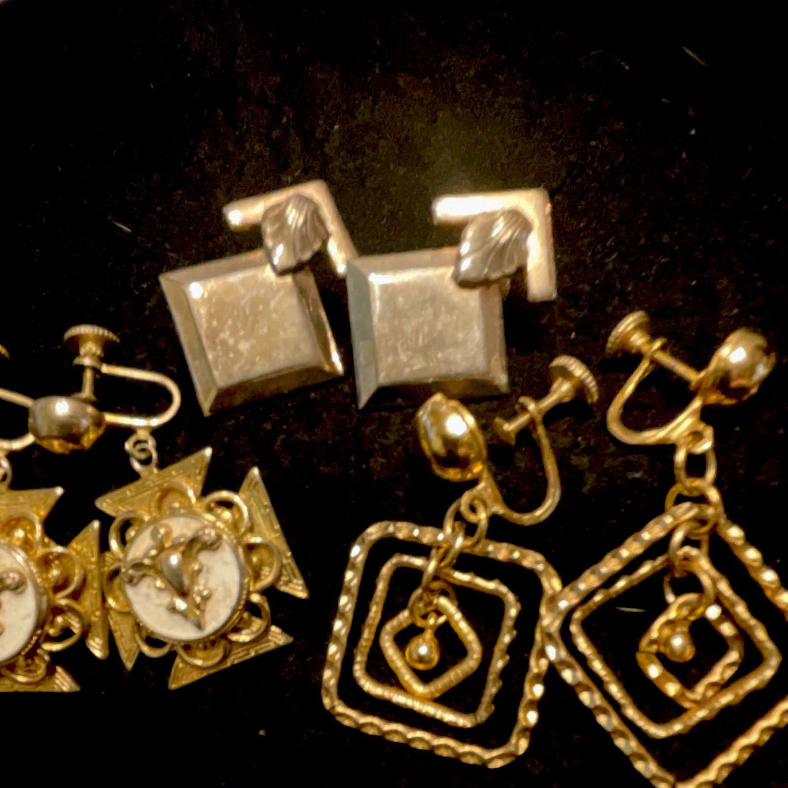 Vintage Mixed Earrings screw back Lot 6 Pcs Gold Silver Tone Metal No Stone