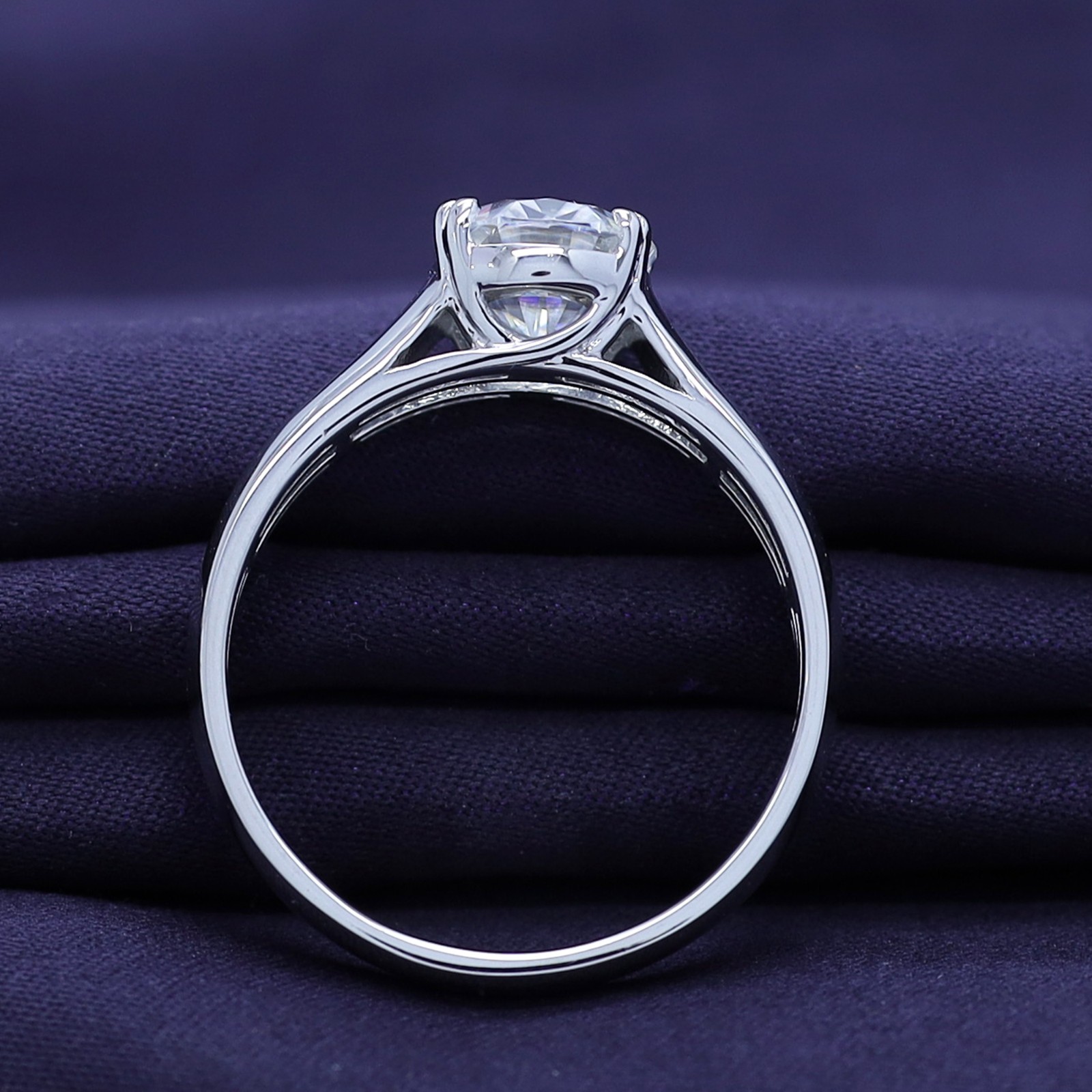 2.60 Ct Oval Cut Moissanite Solitaire Engagement Ring in 925 Steling Silver