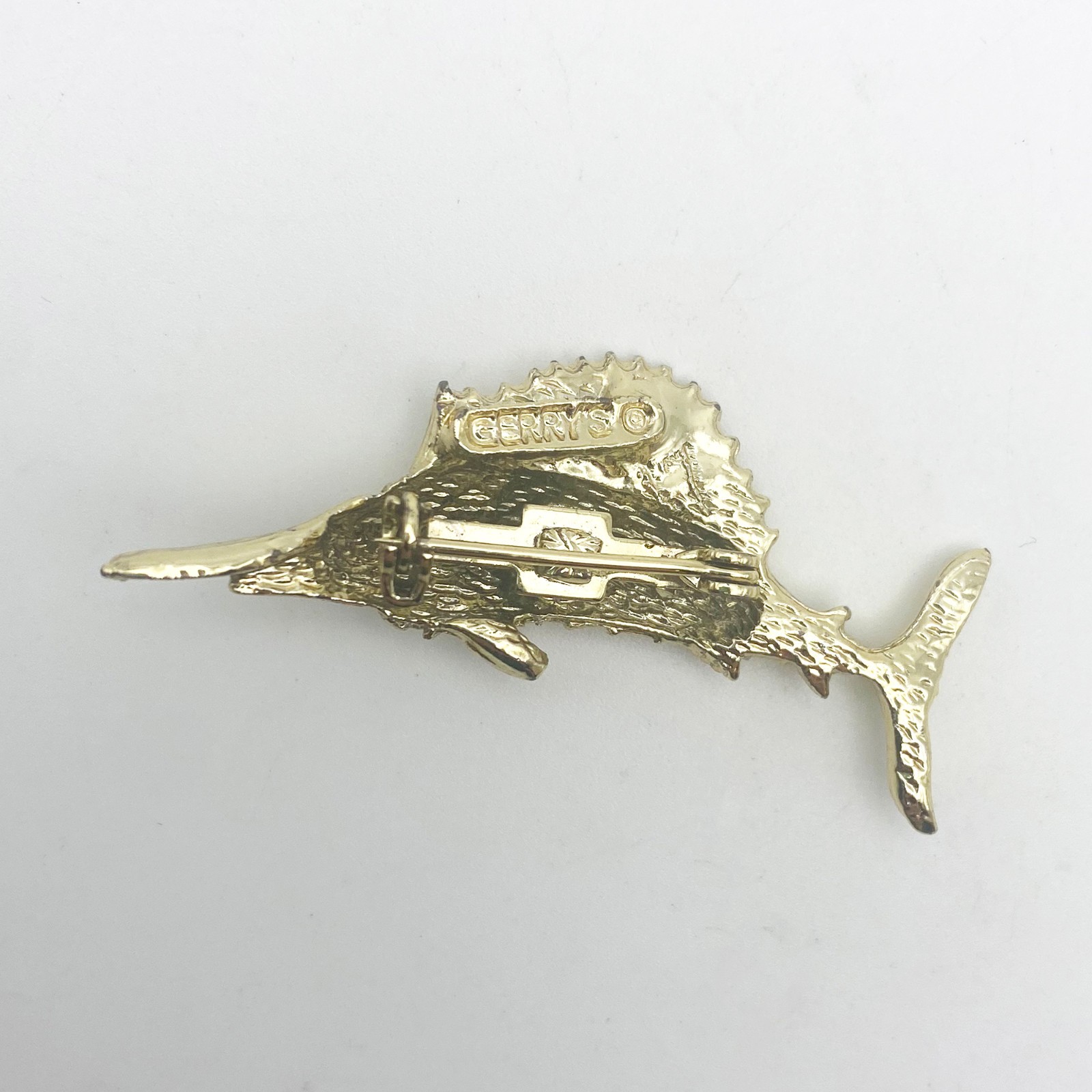 Lot of 3 Gold Tone Fish Lapel/Stick Pin Brooches – Gerry’s Swordfish + Fish