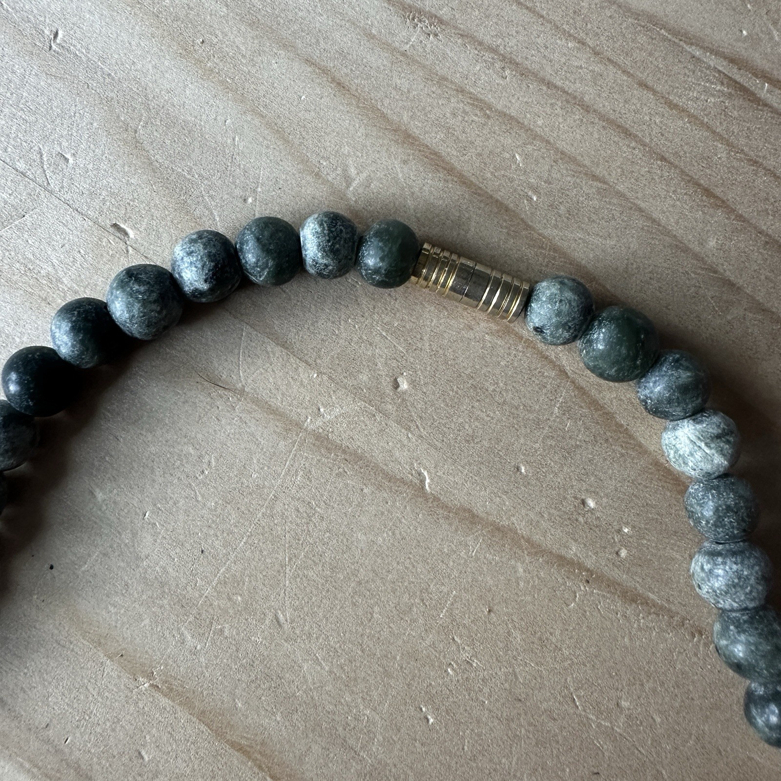 VTG 1960s Beaded Necklace 16 Inch Green Gray Round Steatite Barrel Clasp Asian