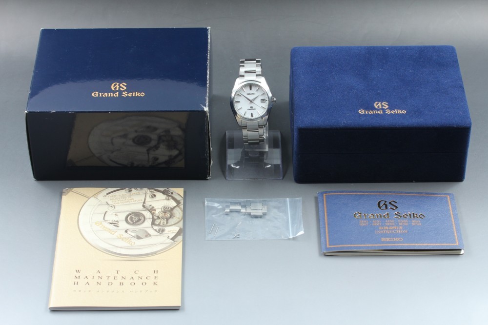 Near MINT Grand Seiko SBGX059/9F62-0AB0 White Quartz Men’s Watch Full Set Box