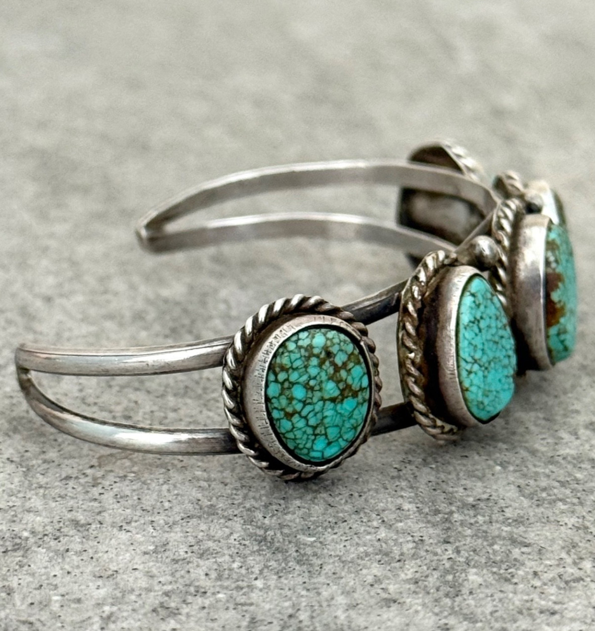 Vintage Native American Navajo NUMBER 8 MINE Turquoise Sterling Bracelet 6.7 in