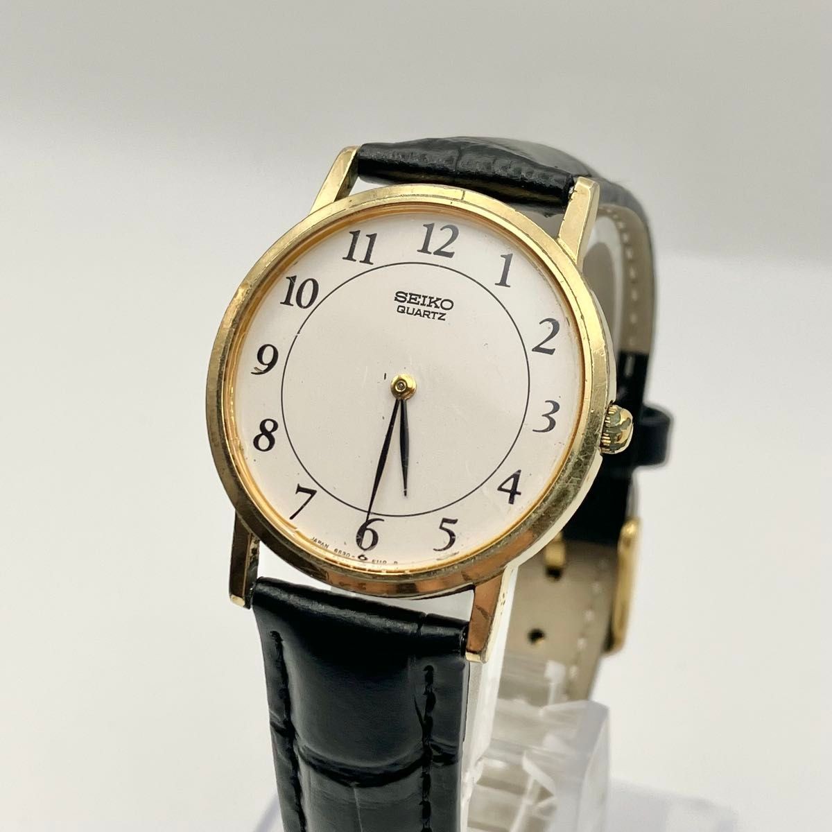 Working Seiko wristwatch men’s gold and white new battery