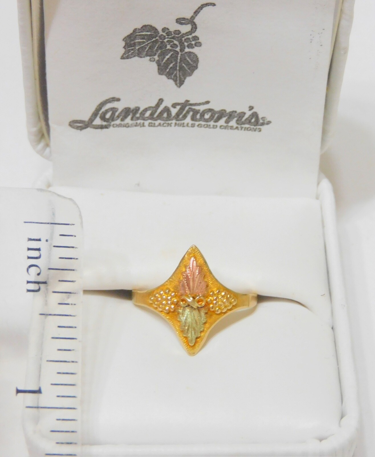 Black Hills Gold 10k Landstrom’s Two Leaf Long Ring Size 6 1/2