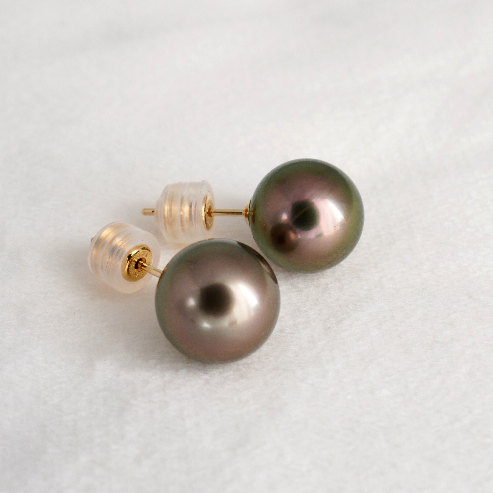 AAA Flawless 10.7mm Round Peacock Tahitian Pearl Stud Earrings 18Kt Yellow Gold
