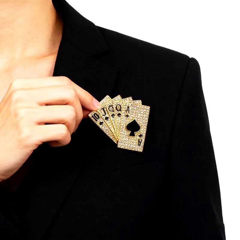 3.6*4.0cm Playing Cards Straight Flush Brooch Unisex Suit Lapel Pin Brooch