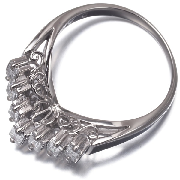 Auth TASAKI Ring Diamond 0.73ct Baguette-cut V-shape Classic US6-6.25 Pt 900