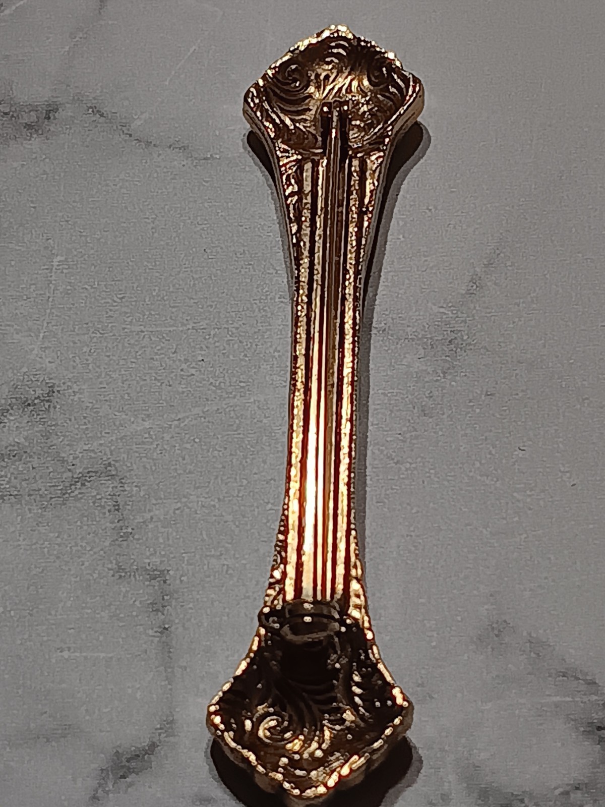 Vintage 1928 Set Of 2 Brooches