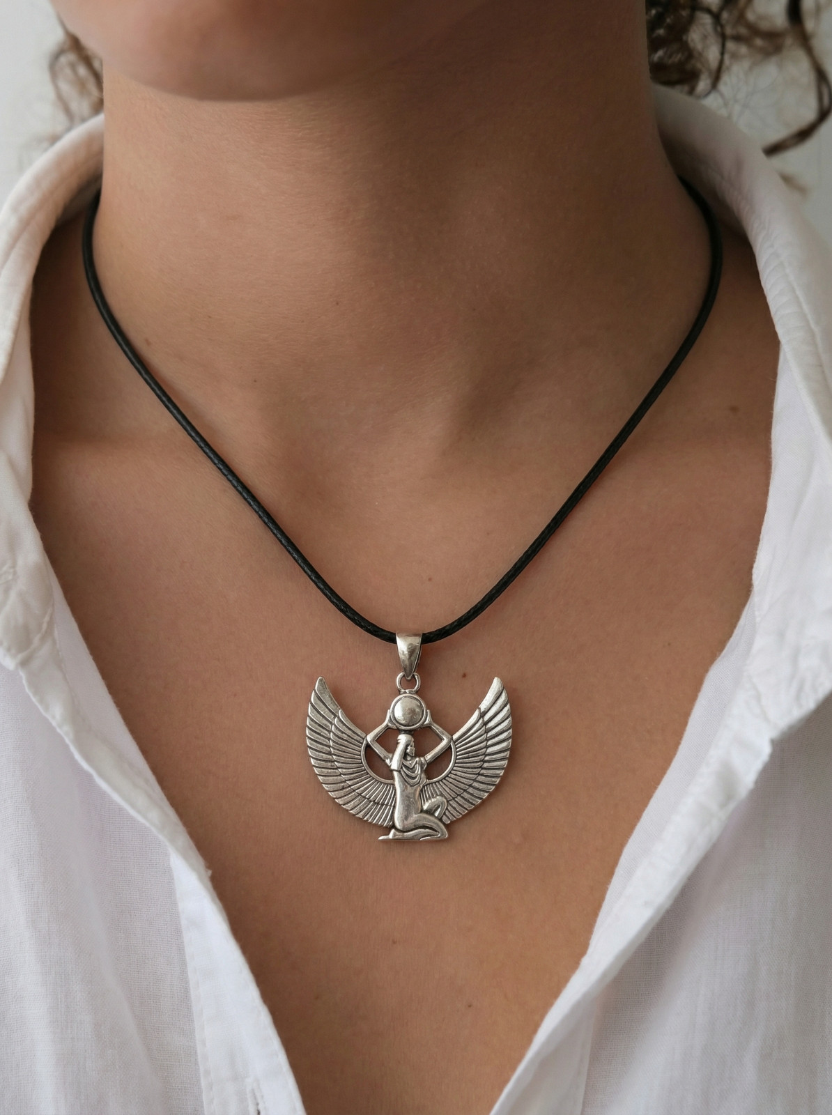 Isis necklace pendant – Egyptian goddess – Silver 900 – Egypt Amulet jewelry