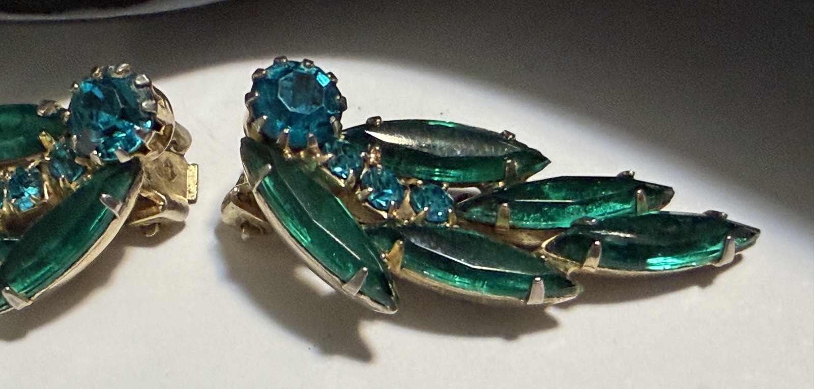 Vintage Unsigned Sherman ? Green & Teal Navette Rhinestone Clip On Earrings