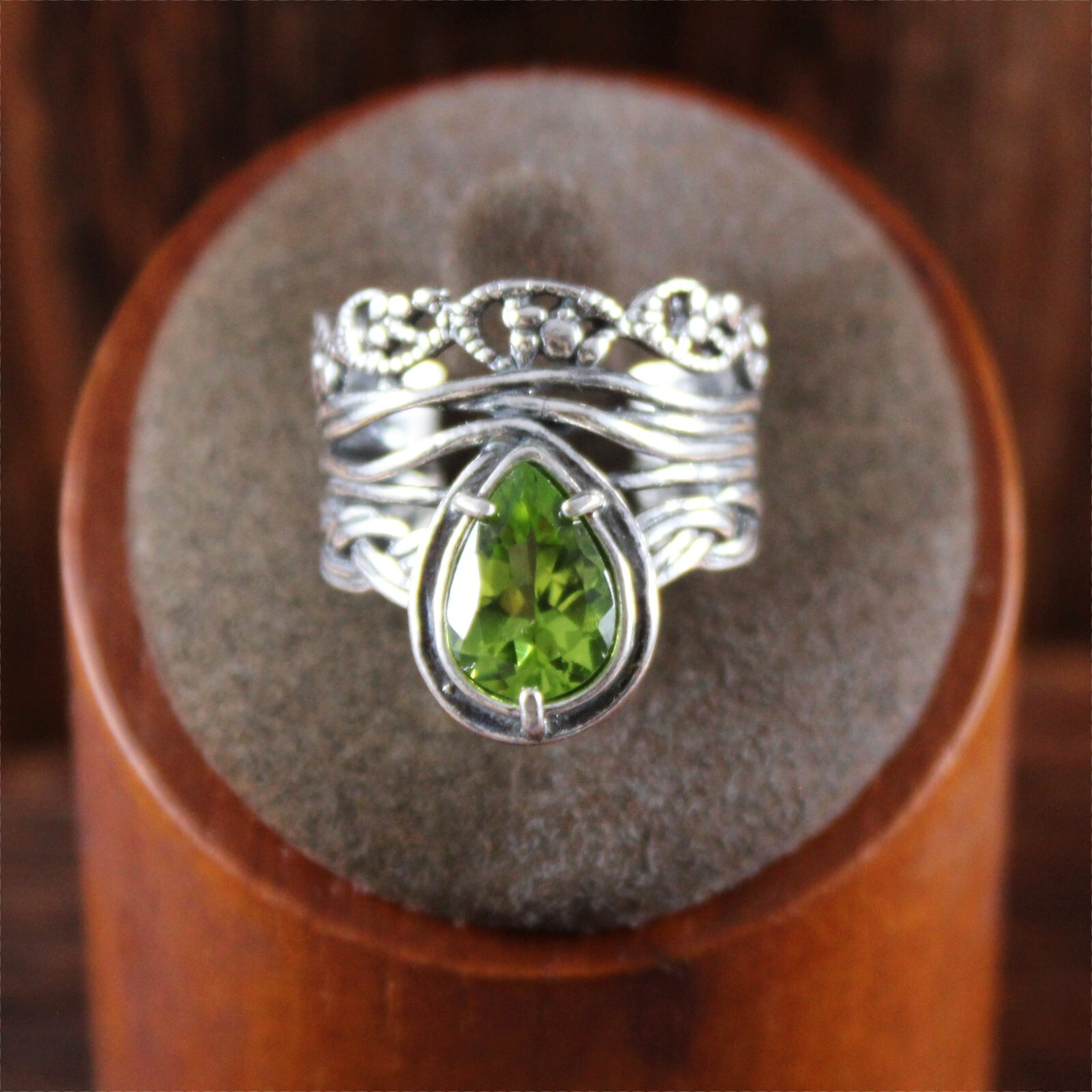 PAZ Creations Pear Shaped Peridot Ring Sterling Silver Size 7.25 PZ ISRAEL