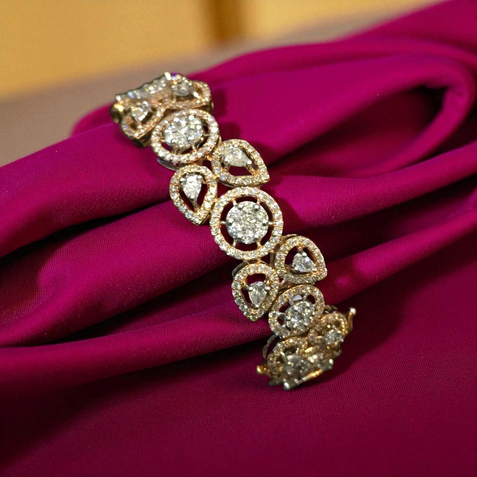 Beautiful 7.83 Cts Round Pear Shape Natural Diamond Statement Bracelet 14K Gold