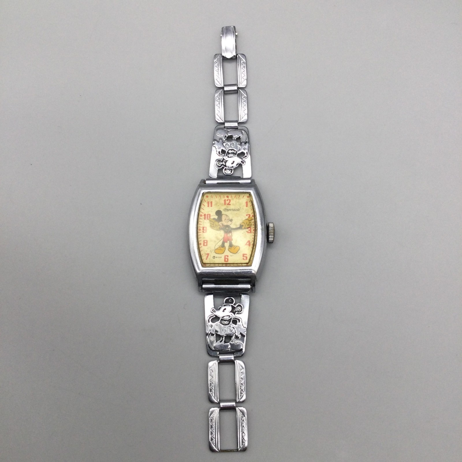 Vintage 1940s US Time Ingersoll Mickey Mouse Manual Wind 26mm Watch 5.75″