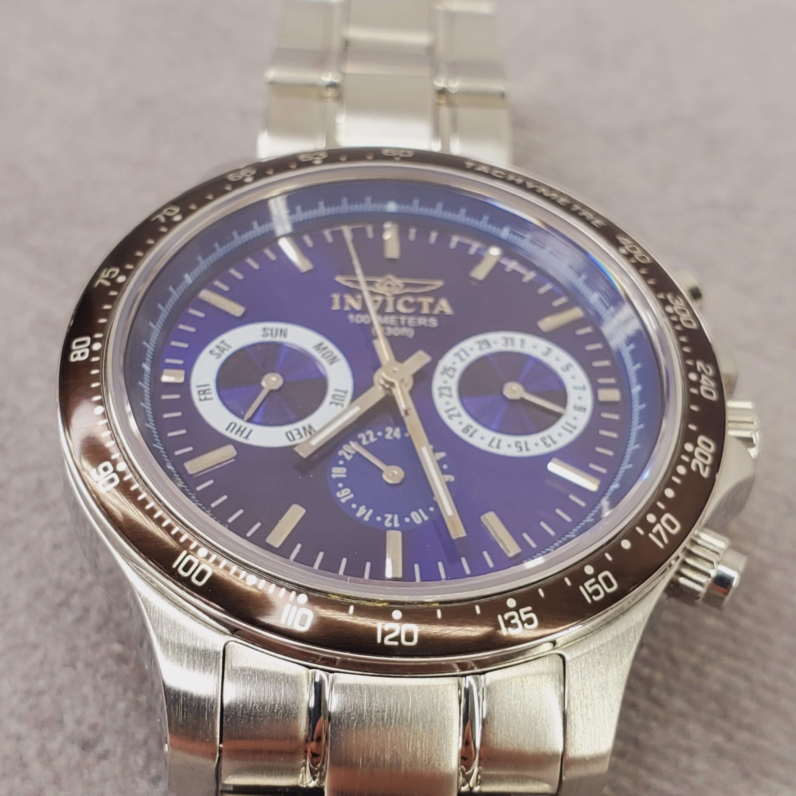 Rare Invicta Watch Model 2902 Tachymetre Limited Edition – 3 Slot Case Rose Gold