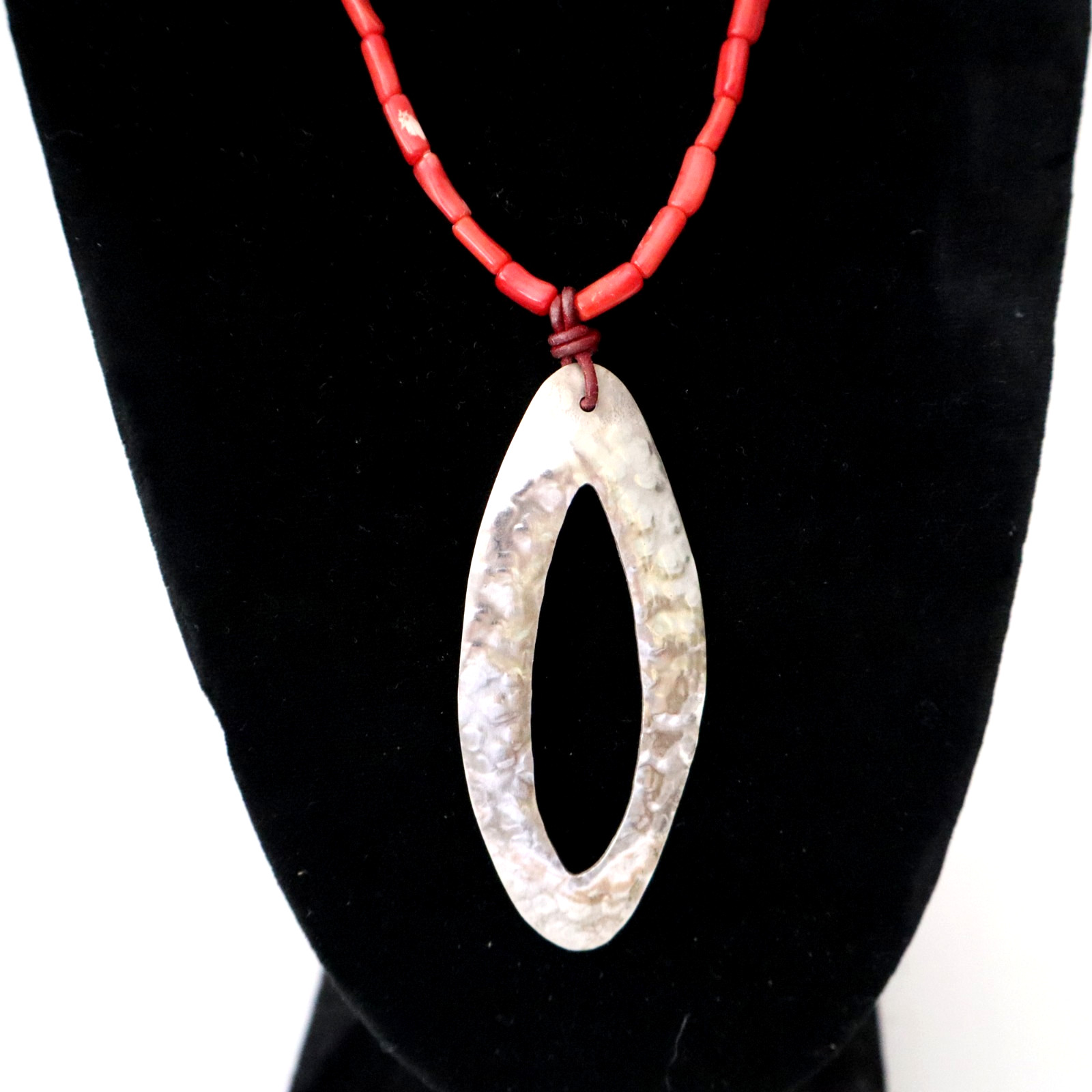 Silpada Necklace Hostess Only Red Bamboo Coral Beads Silver Oval Pendant N1167