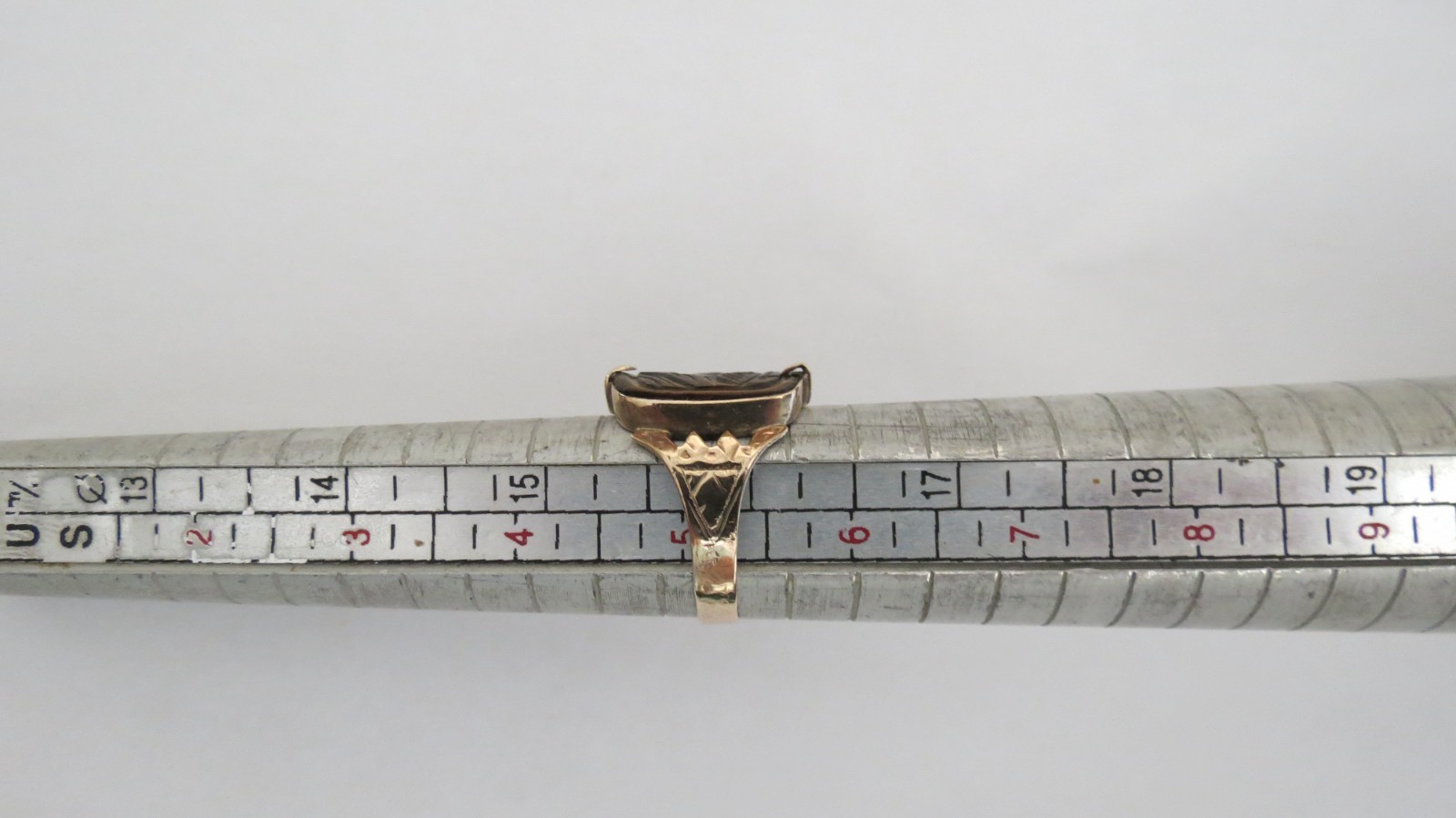 Victorian 10K Yellow Gold Cameo Ring Tiger’s Eye Carved Face Size 5 Pinky 2.52g