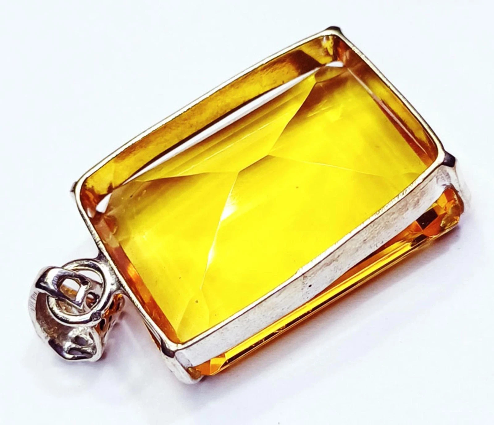Loose Gemstone Yellow Topaz GS Solid Silver Pendent 89.60 Ct Certified