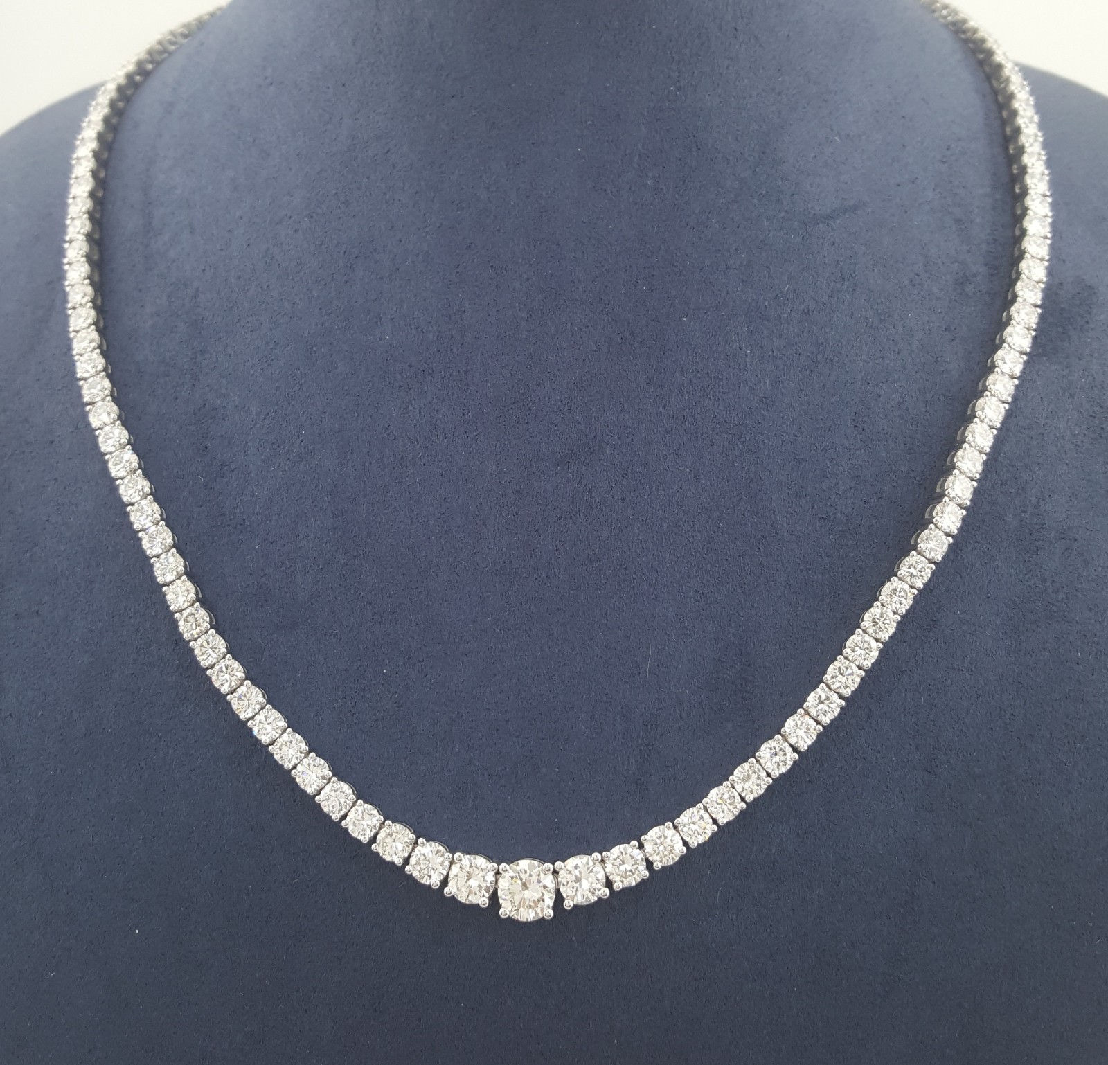 Round Diamond Riviera Tennis Necklace 15.6 ct Platinum 40.5 Grams 17″ Rtl $45K