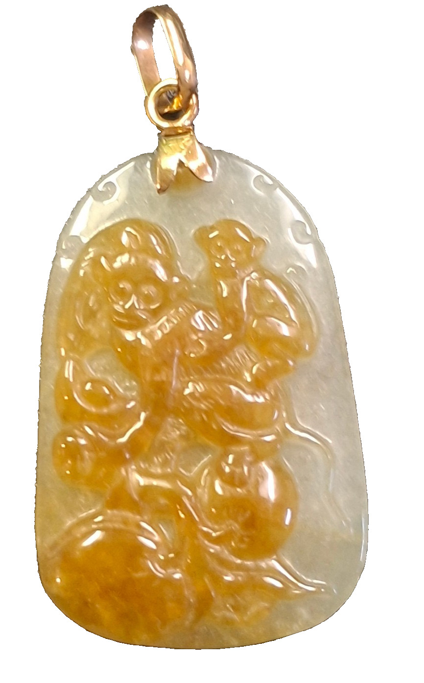 VTG carved Chinese Yellow Jadeite pendent monkeys mother and baby w/ peaches 2″