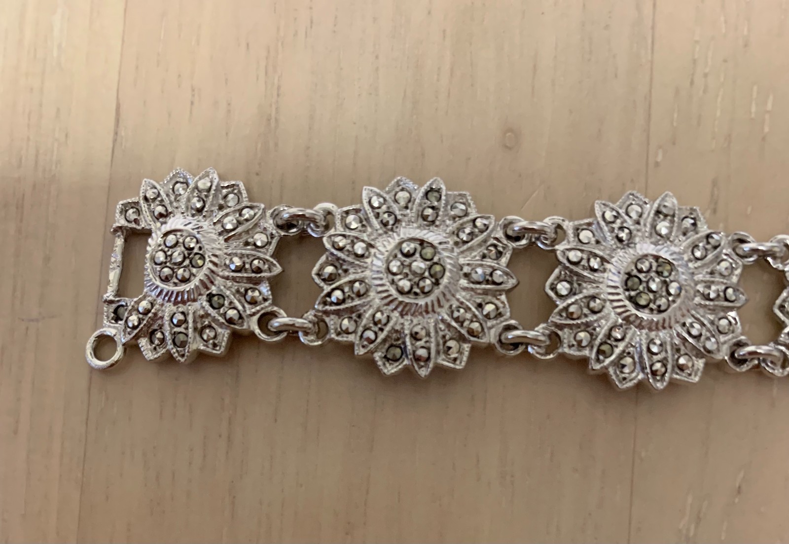 Sterling Silver Link Tennis Bracelet 29 Grams 7.5″ Starburst Design