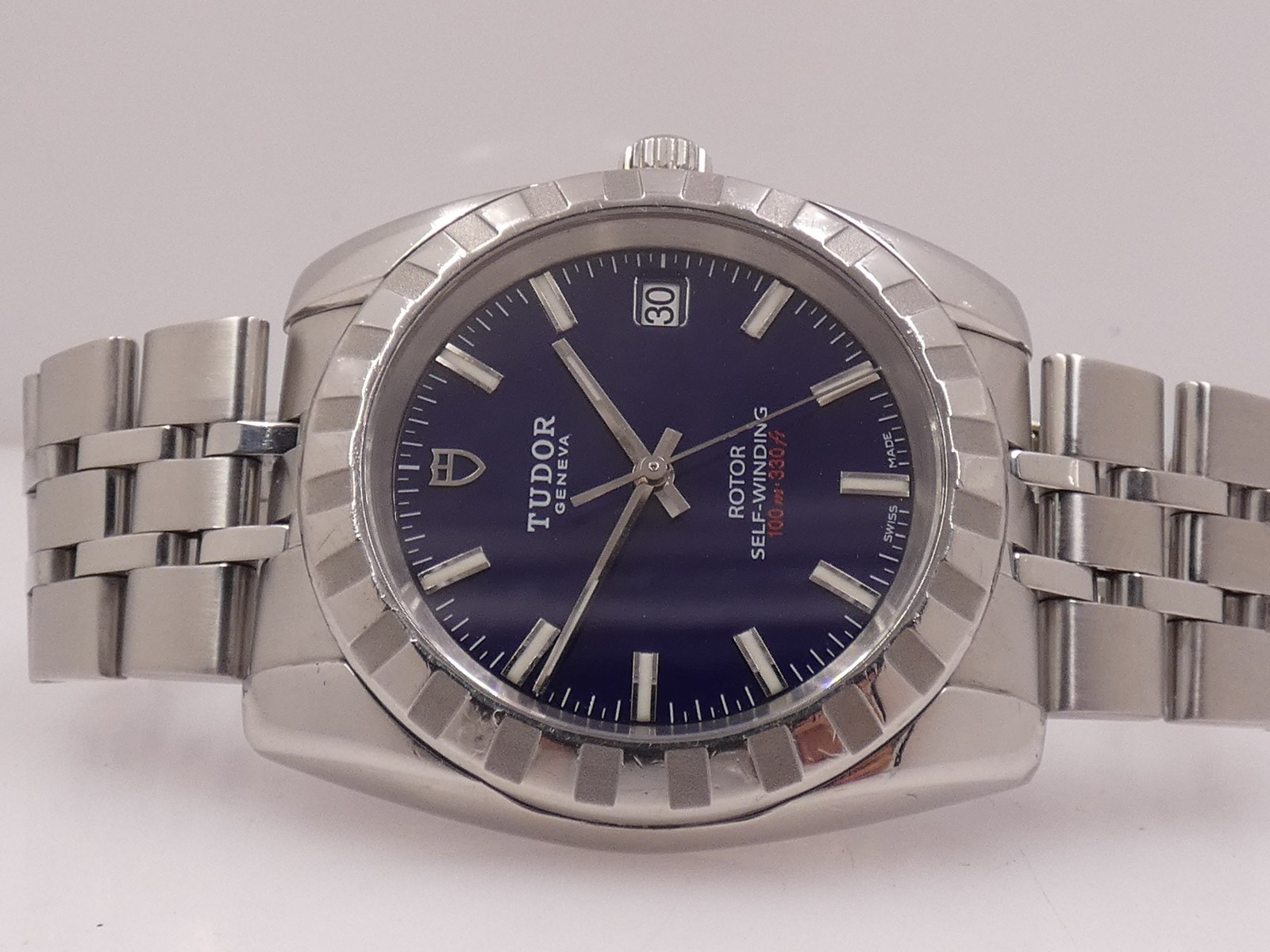TUDOR CLASSIC DATE 21010 BOX&PAPERS ‘2012 BLUE DIAL AUTOMATIC STEEL WATCH