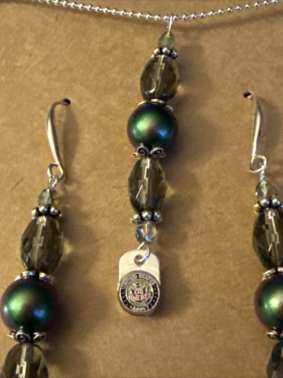US Army Logo Green Silver Tone Earrings And Necklace Set 18”