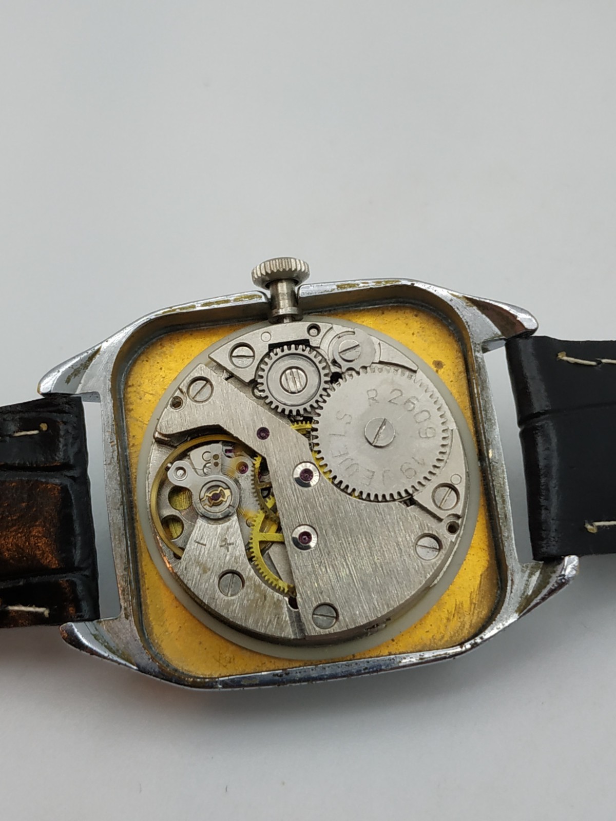 Russian Men’s Dress Vintage Watch Raketa Mechanical 2609 Retro USSR Soviet